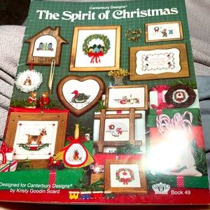 The spirit of Christmas Canterbury Designs. Book 49. Cross Stitch #1354